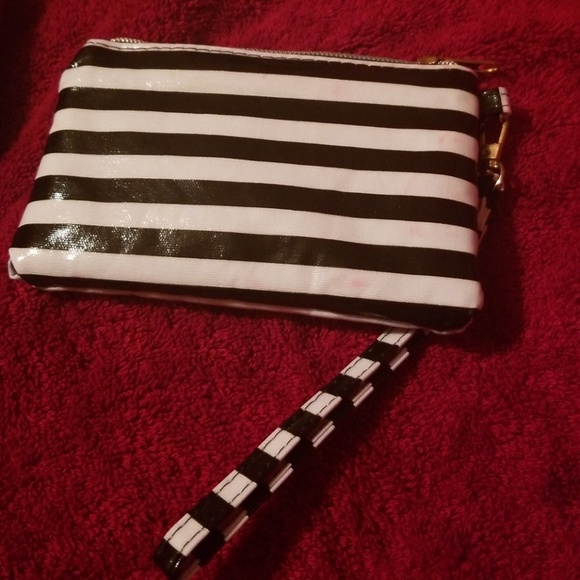 Mini Wristlet - Picture 2 of 2